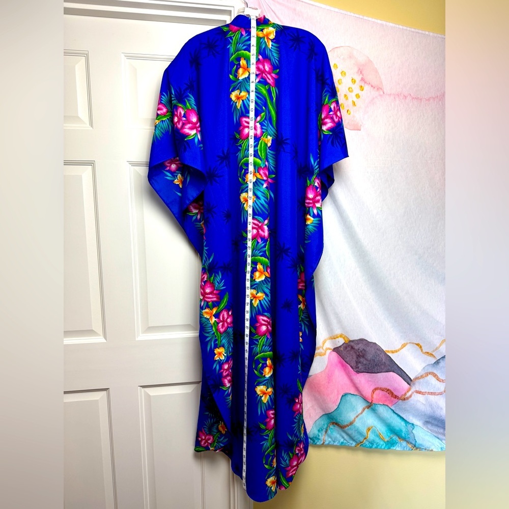 Helena’s Fashions of Hawaii vintage Kimono